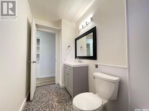 138 Turner Crescent, Regina, SK - Indoor Photo Showing Bathroom