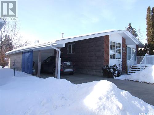 308 4Th Street W, Leader, SK - Outdoor
