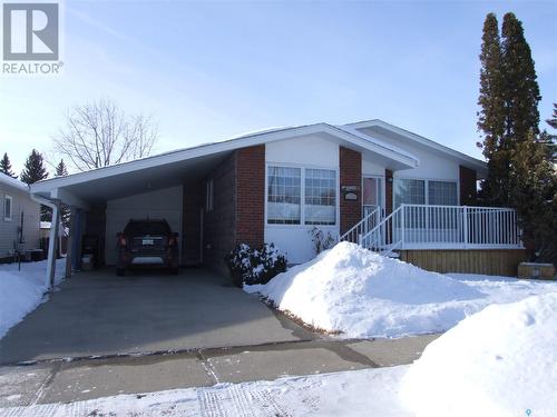 308 4Th Street W, Leader, SK - Outdoor