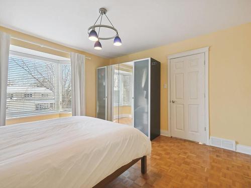 Bedroom - 303A Brighton Drive, Beaconsfield, QC - Indoor Photo Showing Bedroom