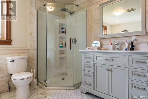1827 Rte 870, Springfield, NB - Indoor Photo Showing Bathroom