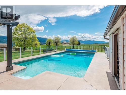 186 Stepping Stones Crescent, Vernon, BC - Outdoor