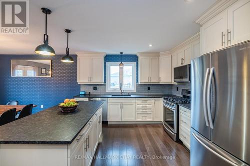 1913 Elana Dr, Severn, ON - Indoor Photo Showing Kitchen With Double Sink