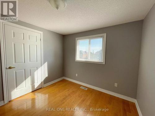 6972 Cordingley Cres, Mississauga, ON - Indoor Photo Showing Other Room