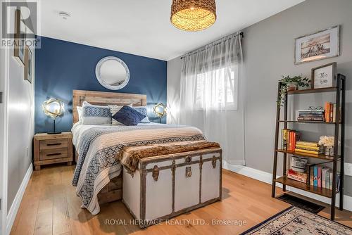 343 Gifford Dr, Smith-Ennismore-Lakefield, ON - Indoor Photo Showing Bedroom