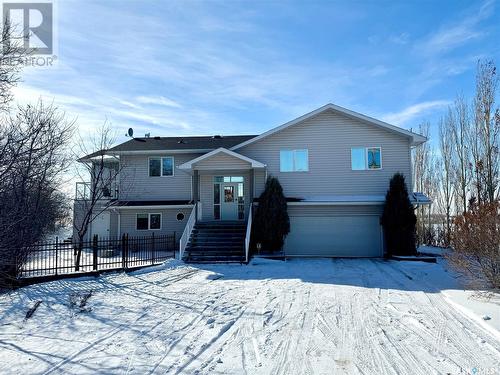 208 Mckillop Place, Last Mountain Lake East Side, SK - Outdoor With Facade