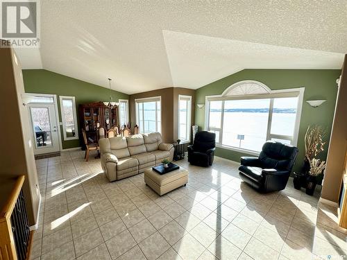 208 Mckillop Place, Last Mountain Lake East Side, SK - Indoor Photo Showing Living Room