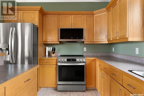 208 Mckillop Place, Last Mountain Lake East Side, SK - Indoor Photo Showing Kitchen