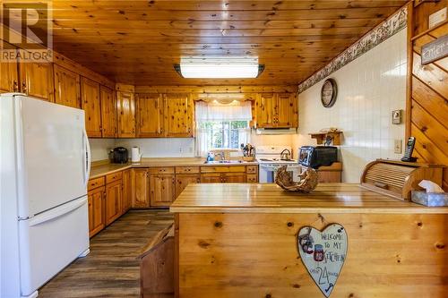 75 Holmes Street, Spring Bay, Manitoulin Island, ON - Indoor Photo Showing Bedroom