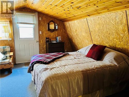 75 Holmes Street, Spring Bay, Manitoulin Island, ON - Indoor Photo Showing Bedroom