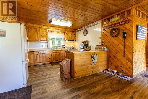 75 Holmes Street, Spring Bay, Manitoulin Island, ON - Indoor Photo Showing Kitchen