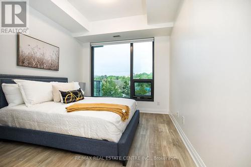 424 - 280 Howland Avenue, Toronto, ON - Indoor Photo Showing Bedroom