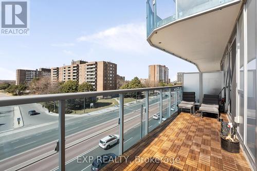 #538 -9471 Yonge St, Richmond Hill, ON - Outdoor With Exterior