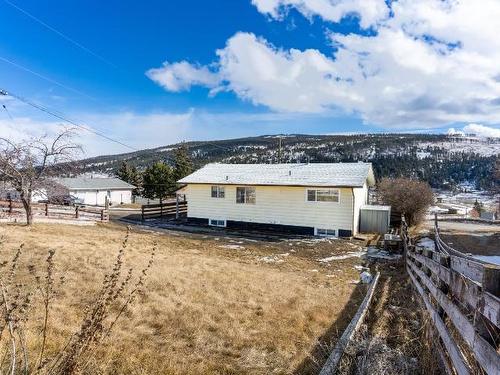 1738 Frontage Road, Clinton, BC - Outdoor With View
