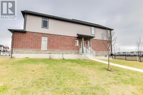 60 - 3270 Singleton Avenue W, London, ON - Outdoor