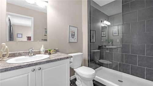 21 Diana Avenue|Unit #110, Brantford, ON - Indoor Photo Showing Bathroom