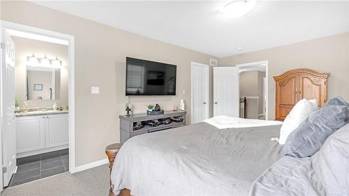 21 Diana Avenue|Unit #110, Brantford, ON - Indoor Photo Showing Bedroom