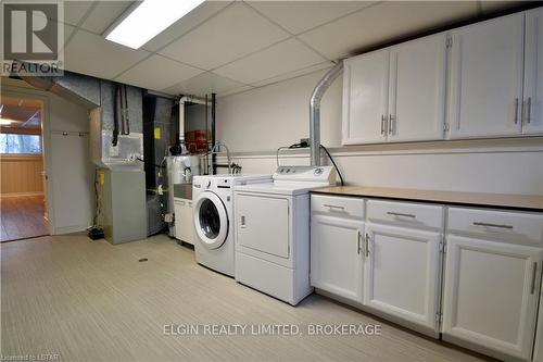 105 Dufferin Street, Central Elgin, ON - Indoor Photo Showing Laundry Room