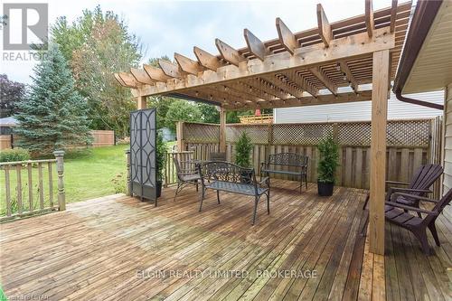 105 Dufferin St, Central Elgin, ON - Outdoor With Deck Patio Veranda With Exterior