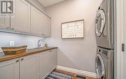 5 Ploughshare Court, Algonquin Highlands, ON - Indoor Photo Showing Laundry Room