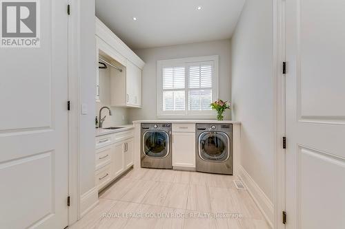 367 Maple Grove Dr, Oakville, ON - Indoor Photo Showing Laundry Room