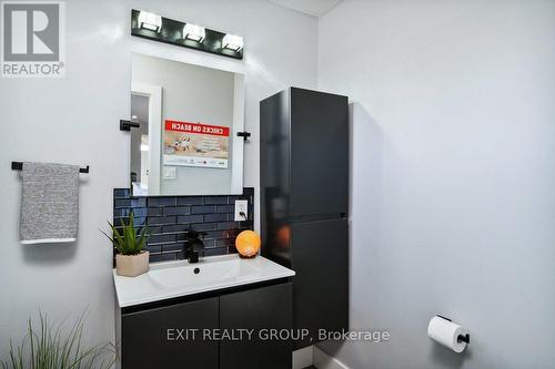 27 Greenway Circle, Brighton, ON - Indoor Photo Showing Bathroom