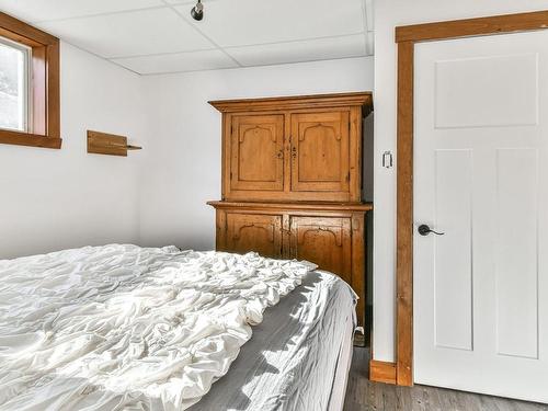 Bedroom - 160 Rue De L'Avenir, Mont-Blanc, QC - Indoor Photo Showing Bedroom