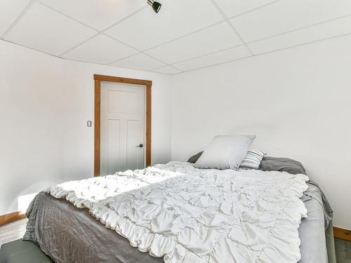 Bedroom - 160 Rue De L'Avenir, Mont-Blanc, QC - Indoor Photo Showing Bedroom