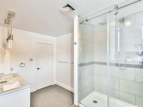 Bathroom - 160 Rue De L'Avenir, Mont-Blanc, QC - Indoor Photo Showing Bathroom