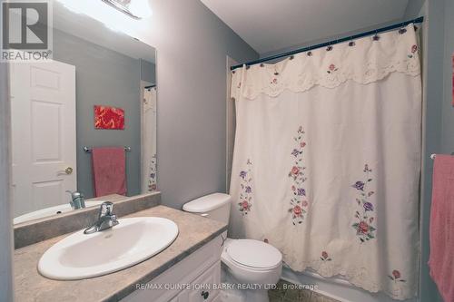 120 Mills Rd, Brighton, ON - Indoor Photo Showing Bathroom