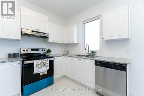 55 Corbett St, Southgate, ON - Indoor Photo Showing Kitchen With Stainless Steel Kitchen With Double Sink