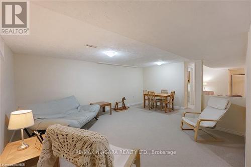 7715 Swan St, Niagara Falls, ON - Indoor Photo Showing Other Room