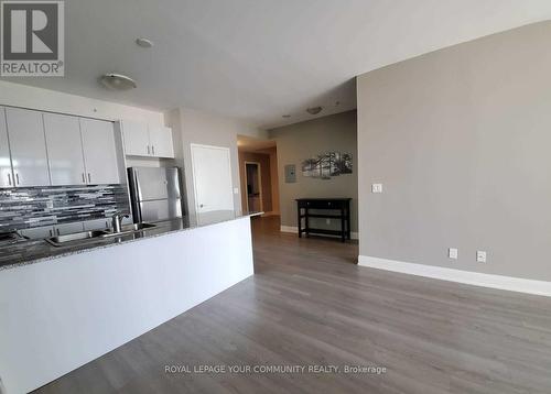 #1506 -2900 Highway 7 Rd W, Vaughan, ON - Indoor Photo Showing Kitchen