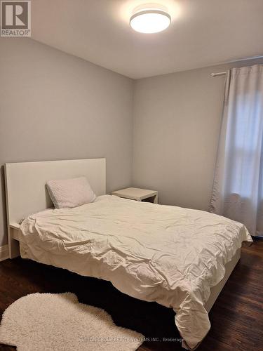 4627 Simcoe St, Niagara Falls, ON - Indoor Photo Showing Bedroom