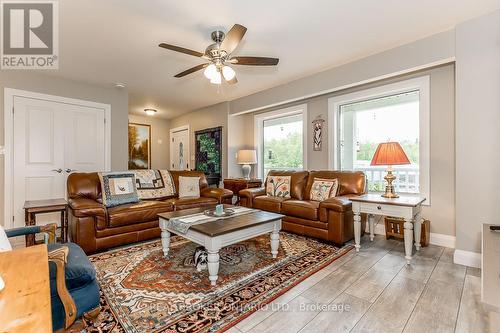7830 County Road 169, Ramara, ON - Indoor Photo Showing Living Room