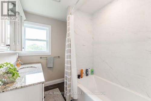 7830 County Road 169, Ramara, ON - Indoor Photo Showing Bathroom