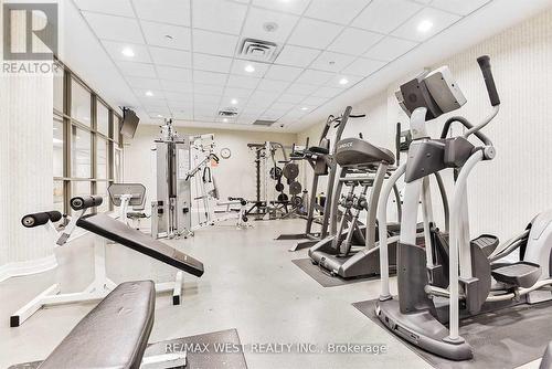 #424 -5233 Dundas St, Toronto, ON - Indoor Photo Showing Gym Room