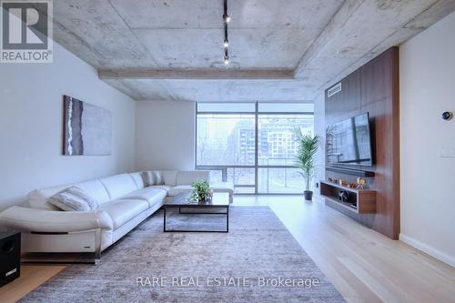 #432 -55 Stewart St, Toronto, ON - Indoor Photo Showing Living Room