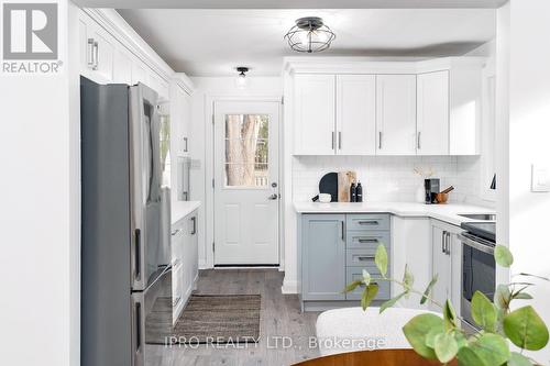 55 Northridge Avenue, Toronto, ON - Indoor Photo Showing Kitchen