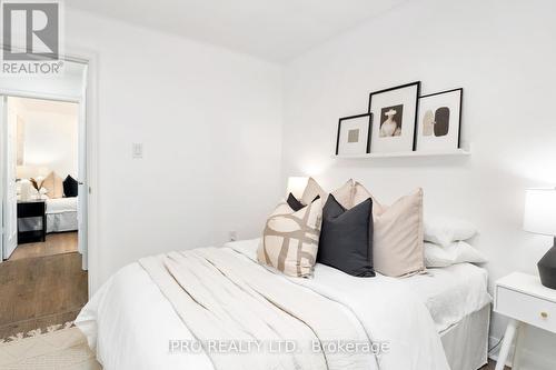 55 Northridge Avenue, Toronto, ON - Indoor Photo Showing Bedroom