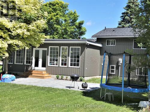 1011 Westminister Street, Innisfil, ON - Outdoor