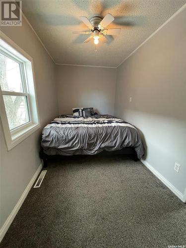 821 King Street, Estevan, SK - Indoor Photo Showing Bedroom