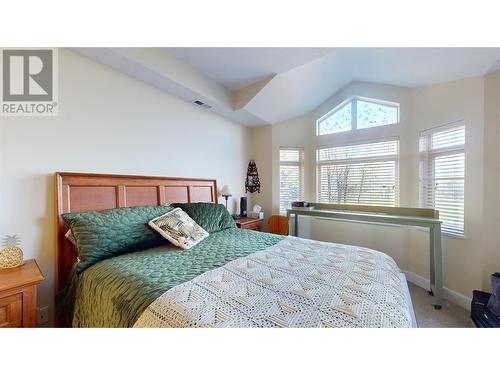 3996 Beach Avenue Unit# 205, Peachland, BC - Indoor Photo Showing Bedroom