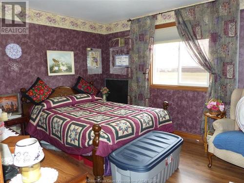 9 Wilkinson Drive, Leamington, ON - Indoor Photo Showing Bedroom