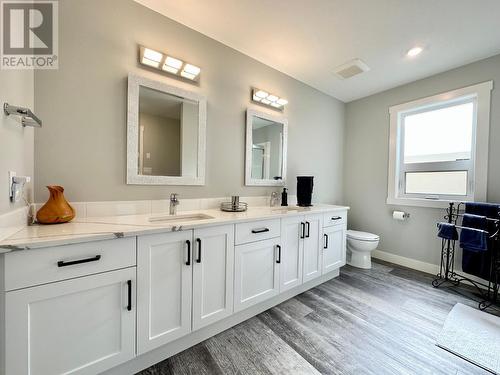 7016 Wren Drive, Osoyoos, BC - Indoor Photo Showing Bathroom