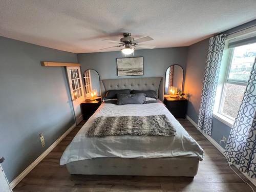 128 13Th Avenue S, Cranbrook, BC - Indoor Photo Showing Bedroom