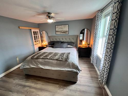 128 13Th Avenue S, Cranbrook, BC - Indoor Photo Showing Bedroom