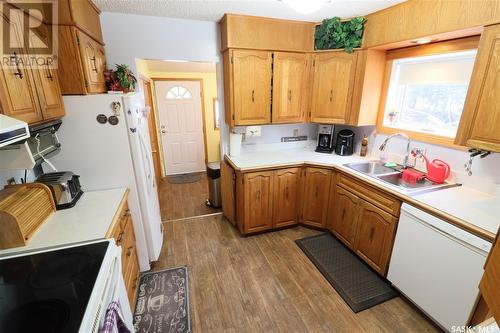 2213 Spruce Street, Denare Beach, SK - Indoor Photo Showing Kitchen