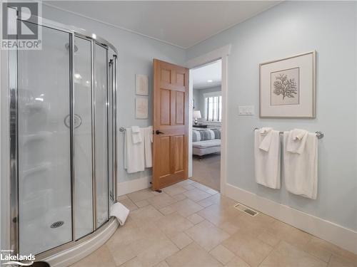 1020 Birch Glen Road Unit# Villa 7 W8, Baysville, ON - Indoor Photo Showing Bathroom