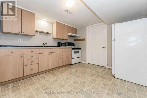 Bsmnt - 224 River Road E, Kitchener, ON - Indoor Photo Showing Kitchen